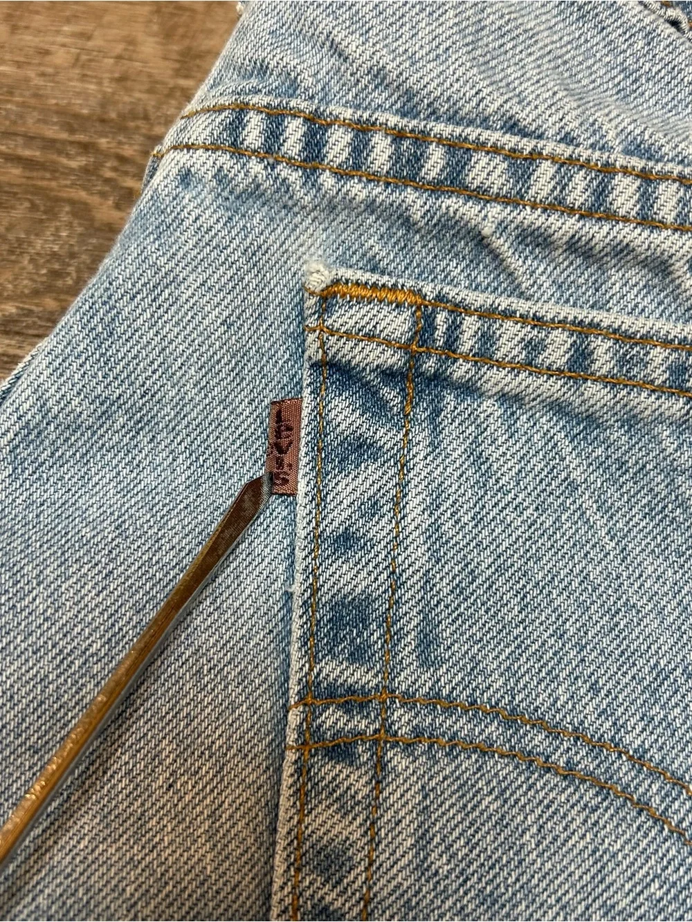 Vintage 90’s Levi's 545 Light Blue Relaxed Fit Men's Jeans size 40